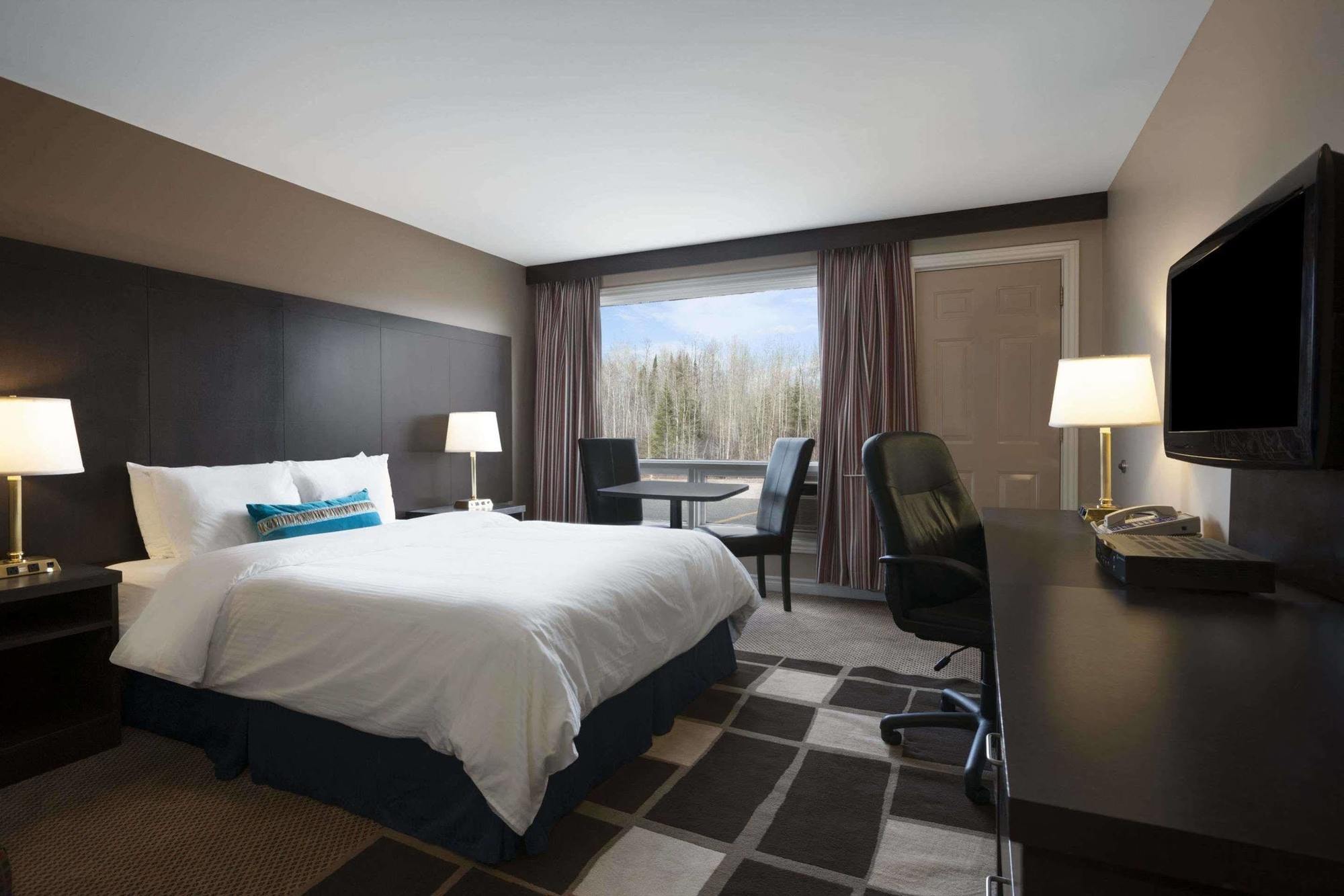 Travelodge By Wyndham Kapuskasing Buitenkant foto